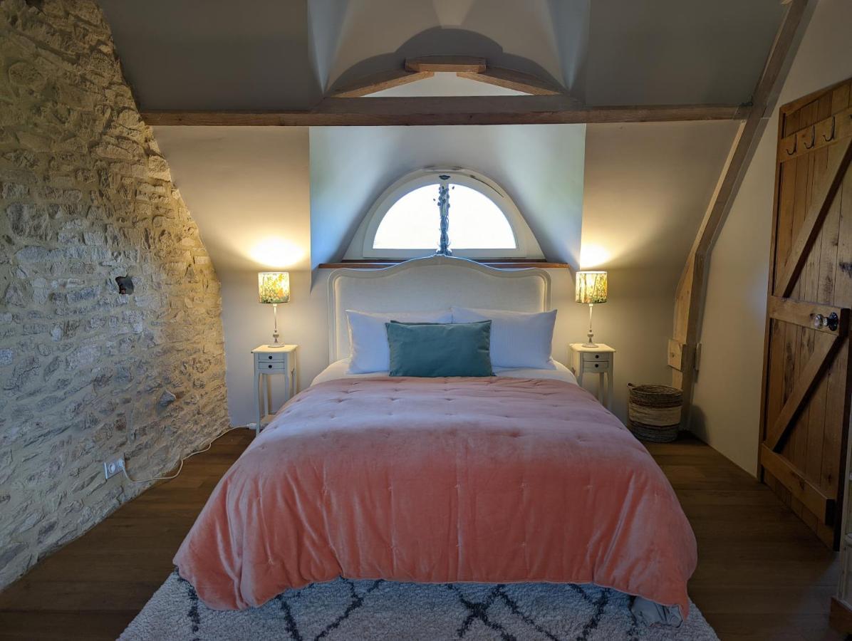 Maison Typique Bretonne Avec Toit De Chaume Camors Luaran gambar