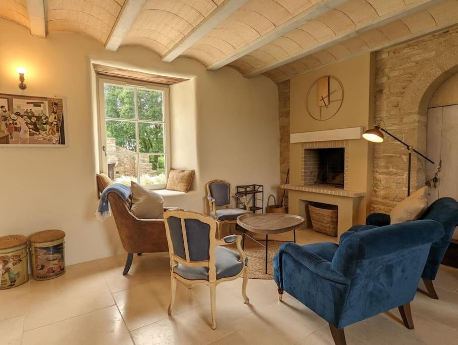 Maison Typique Bretonne Avec Toit De Chaume Camors Luaran gambar